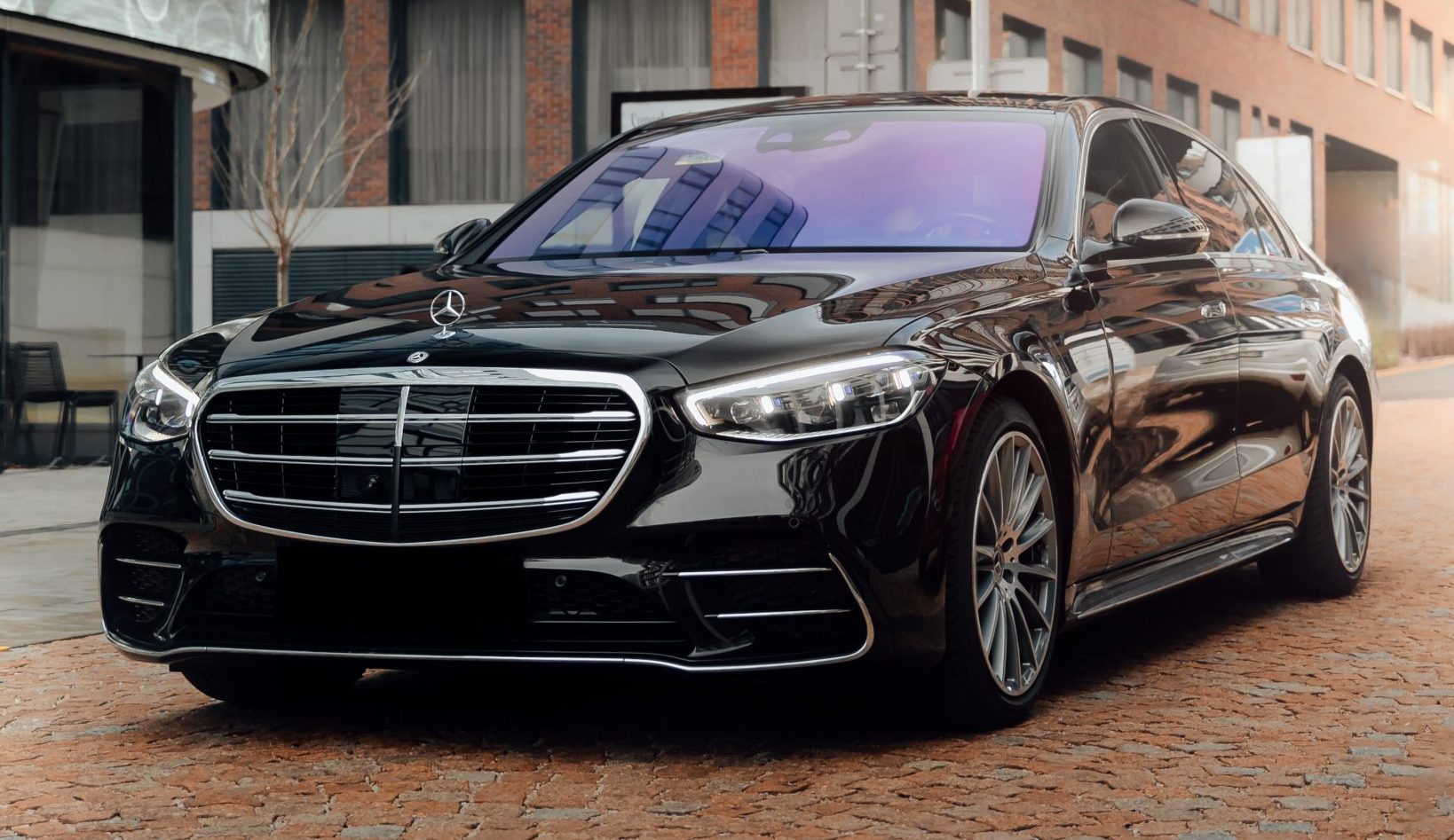 Executive luxury sedan